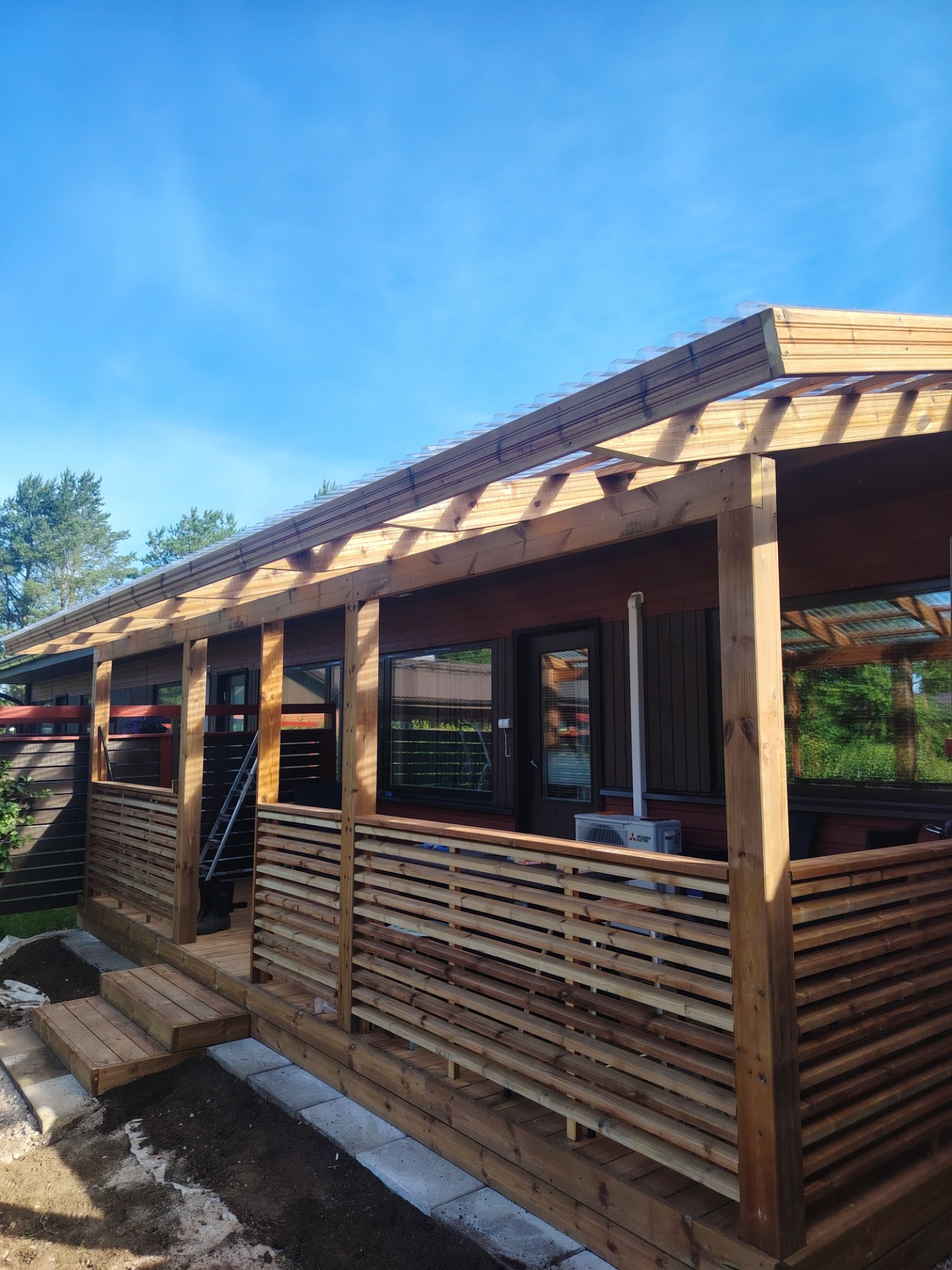 Terassi 2.5m x 6.5m painekyllästetystä  5500€ 